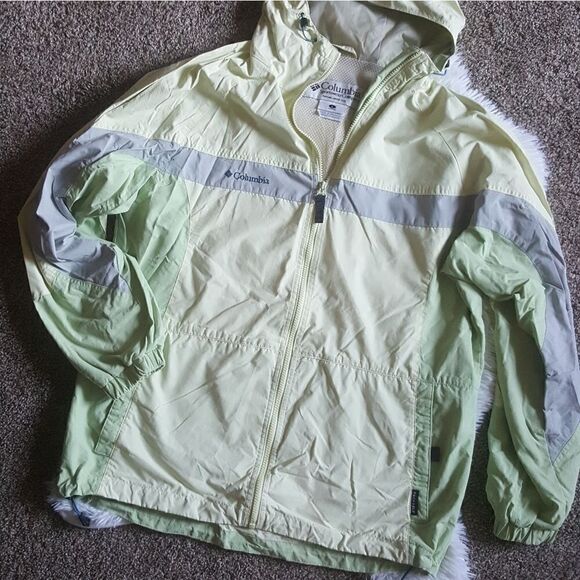 Columbia Yellow Lightweight Jacket Size Large - Picture 1 of 12